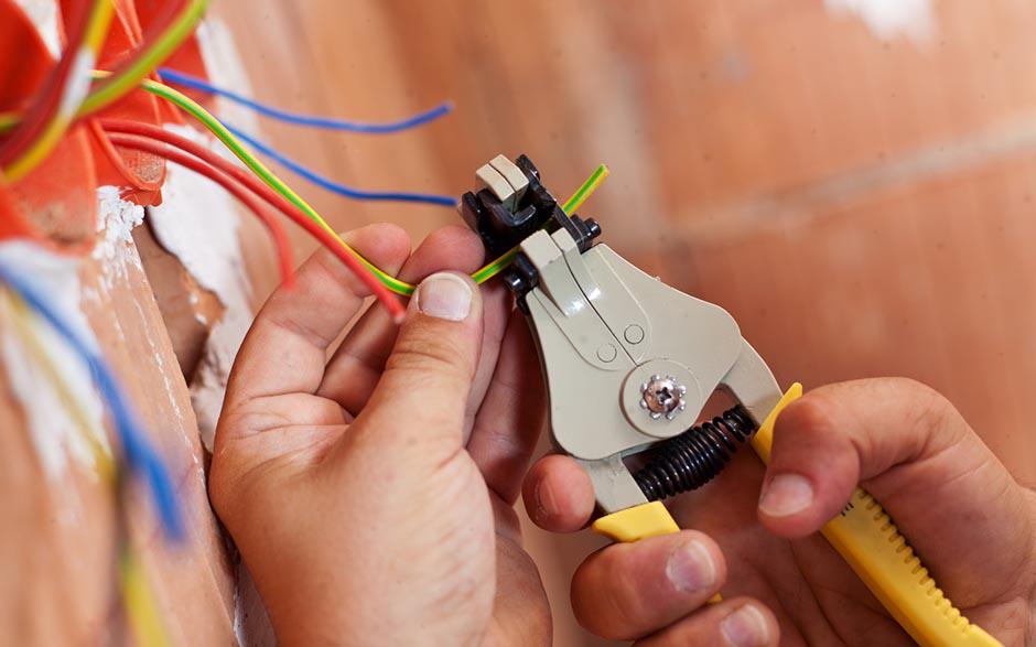 travail électricien Houilles